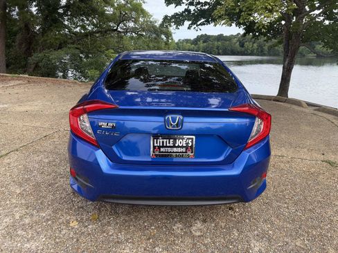Used 2018 Honda Civic LX image 4