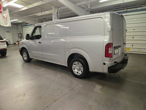 Used 2018 Nissan NV 2500 SV w/ Navigation Package image 4
