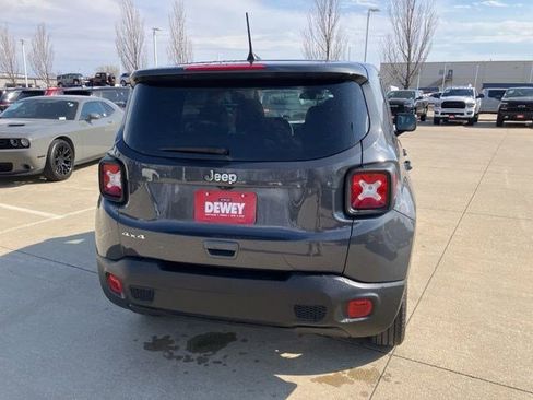 Certified 2023 Jeep Renegade Latitude image 6