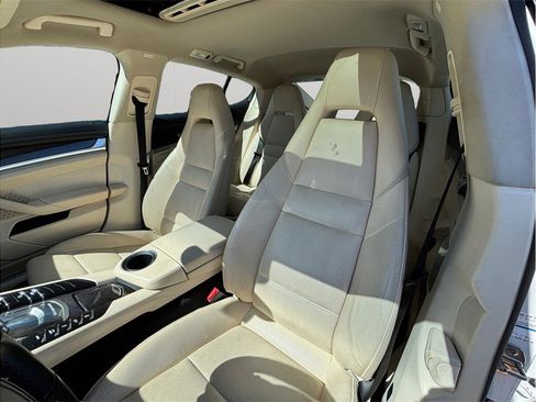 Used 2014 Porsche Panamera 4S image 19