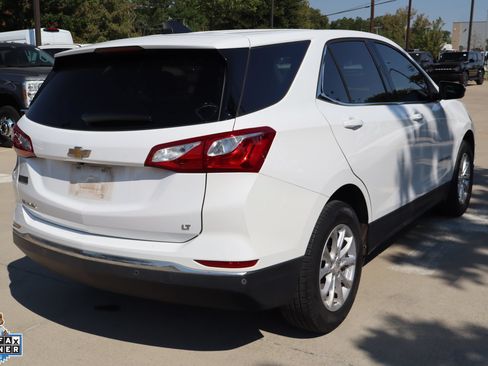 Used 2020 Chevrolet Equinox LT FWD image 3