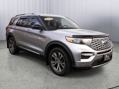 Used 2020 Ford Explorer Platinum w/ Premium Technology Package