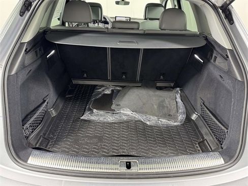Used 2022 Audi Q5 2.0T Premium Plus w/ Premium Plus Package image 13
