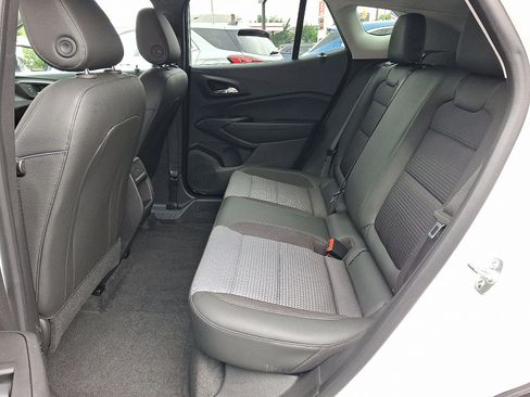 Used 2024 Chevrolet Trax LT w/ Driver Confidence Package FWD image 10