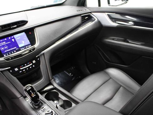 Certified 2023 Cadillac XT5 Premium Luxury image 24