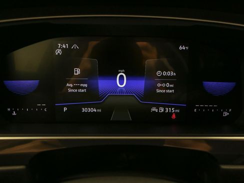 Certified 2024 Volkswagen Tiguan S image 38