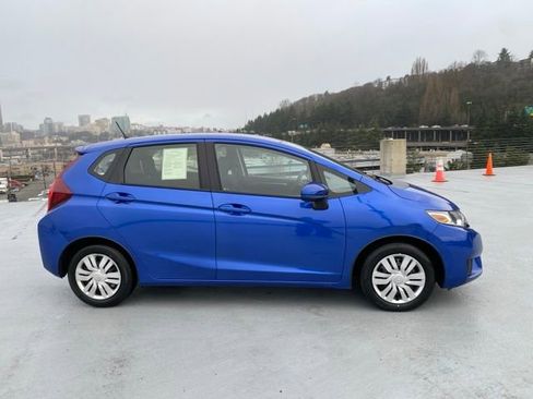 Used 2016 Honda Fit LX image 2