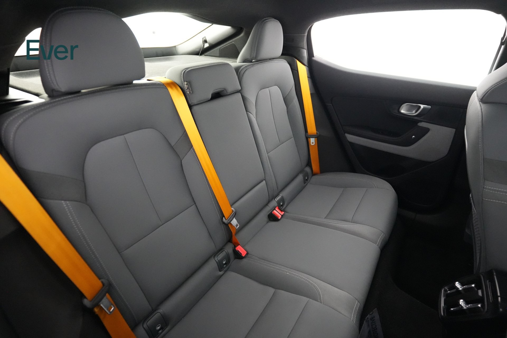 Used 2022 Polestar Polestar 2 w/ Performance Package AWD/4WD image 5