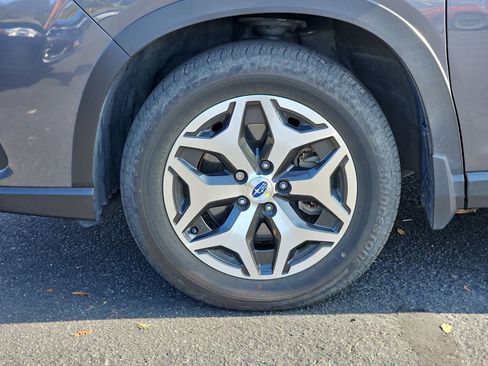 Used 2023 Subaru Forester Premium image 10