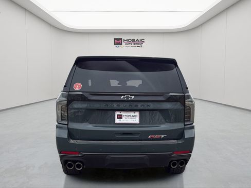 Used 2025 Chevrolet Suburban RST w/ RST Capability Package AWD/4WD image 6