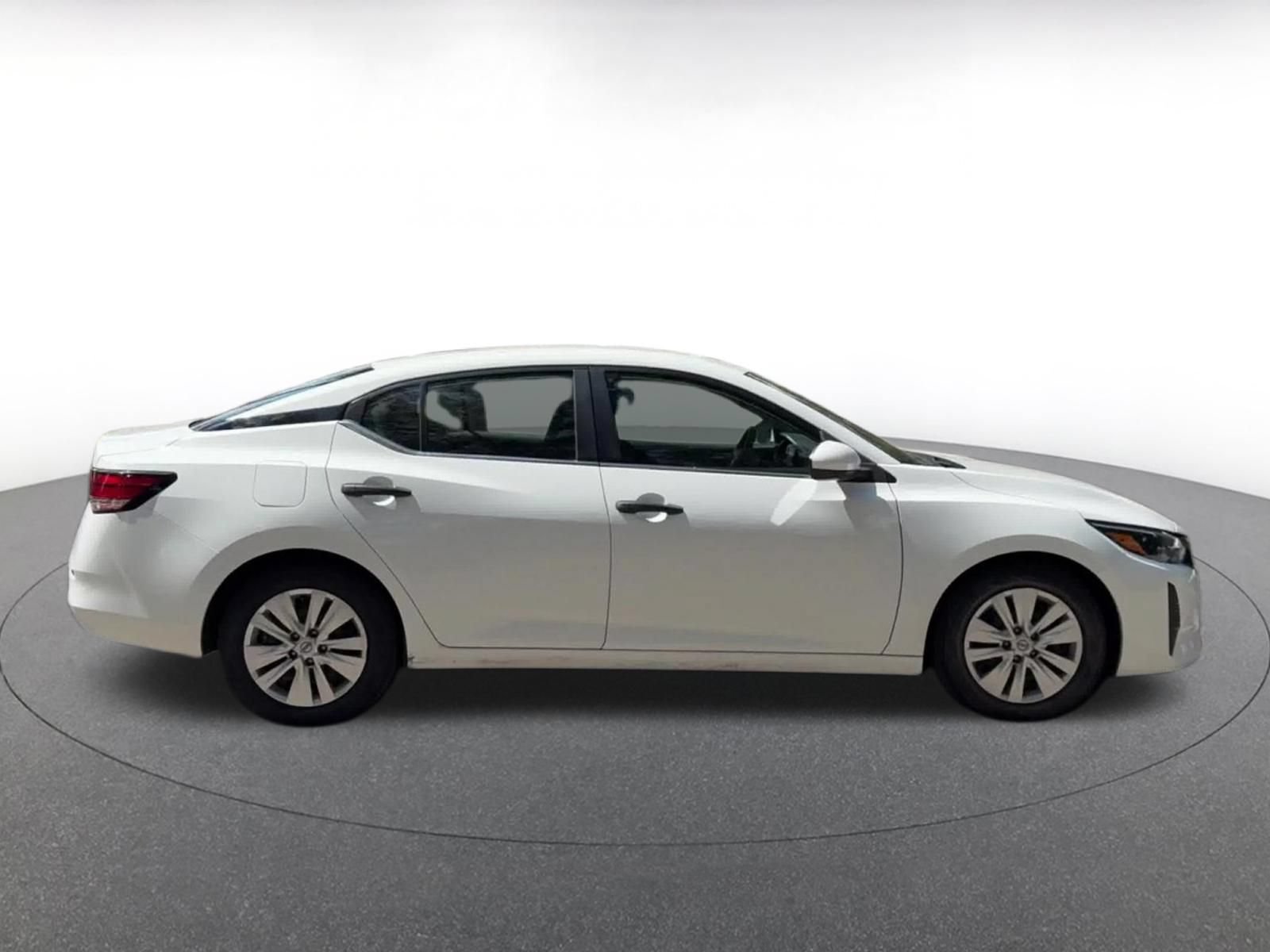 Used 2025 Nissan Sentra S FWD image 16