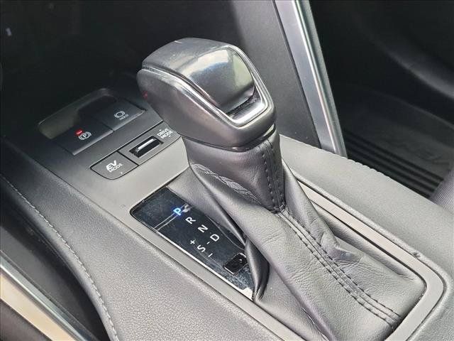 Used 2021 Toyota Venza LE AWD/4WD image 12