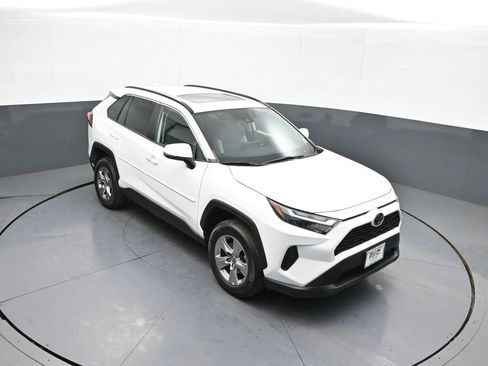 Certified 2022 Toyota RAV4 XLE image 37