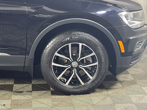 Used 2021 Volkswagen Tiguan SE image 22
