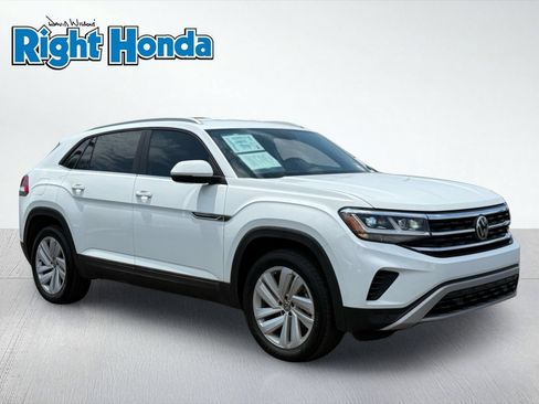 Used 2020 Volkswagen Atlas Cross Sport SE w/ Towing Package AWD/4WD image 10