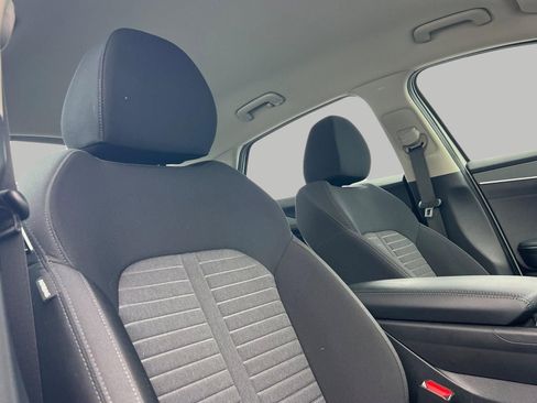 Used 2025 Kia K5 LXS image 17