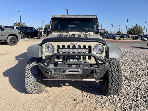 Used 2018 Jeep Wrangler Unlimited Sport w/ Max Tow Package AWD/4WD image 8