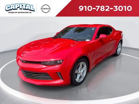 Used 2016 Chevrolet Camaro LT RWD image 1