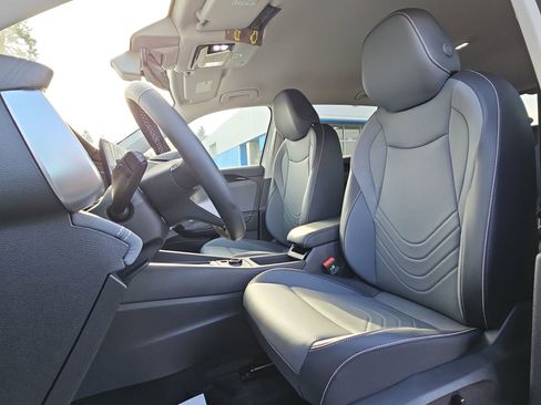 New 2026 Volkswagen Tiguan SE image 13