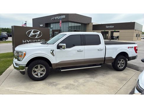 Used 2021 Ford F150 Lariat AWD/4WD image 2