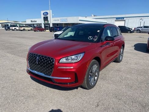 New 2025 Lincoln Corsair Grand Touring AWD/4WD image 2