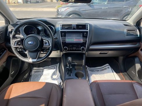 Used 2019 Subaru Outback 3.6R Touring AWD/4WD image 34