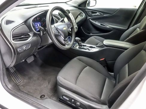Used 2024 Chevrolet Malibu LT image 9