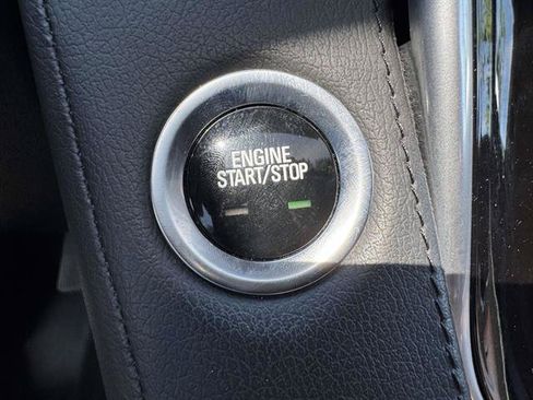 Used 2020 Cadillac Escalade Luxury AWD/4WD image 25