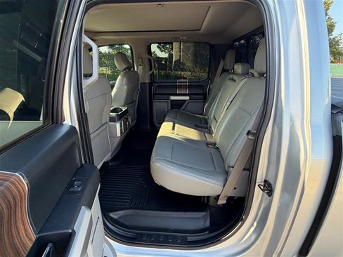 Used 2016 Ford F150 Lariat w/ Equipment Group 501A Mid AWD/4WD image 33