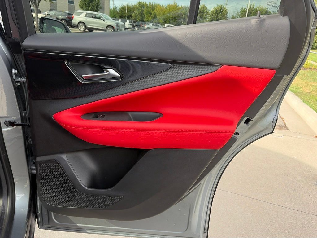 Used 2024 Chevrolet Blazer EV RS AWD/4WD image 31