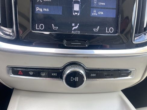 Used 2020 Volvo S60 T6 Inscription image 20