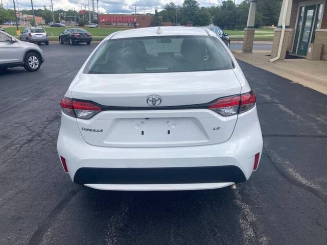 Used 2022 Toyota Corolla LE FWD image 4