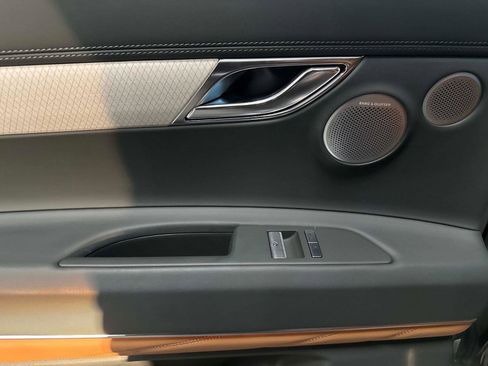 New 2025 Genesis GV80 3.5T Prestige image 12