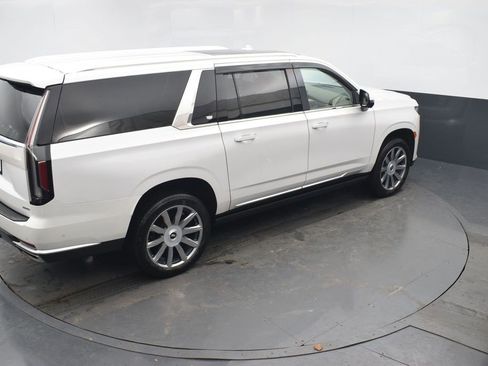 Used 2023 Cadillac Escalade ESV Premium Luxury Platinum w/ Heavy-Duty Trailer Package image 48