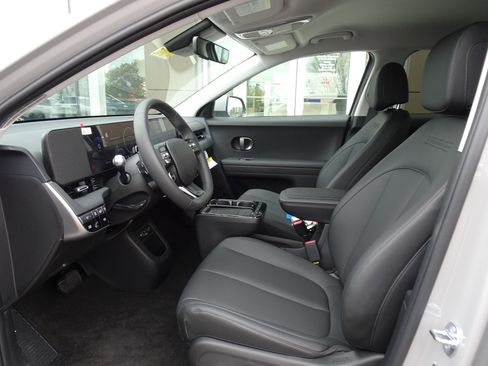 New 2026 Hyundai Ioniq 5 SEL image 8