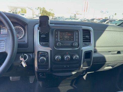 Used 2017 RAM 1500 Classic SLT image 19