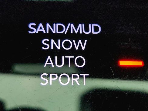 Used 2023 Jeep Wagoneer L Series II w/ Premium Group I AWD/4WD image 22