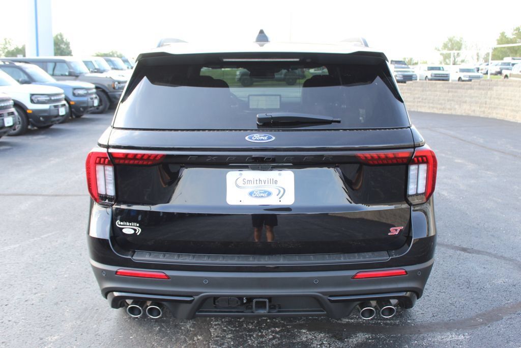 New 2026 Ford Explorer ST w/ Sun And Sound Package AWD/4WD image 4