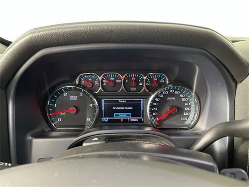 Used 2018 GMC Sierra 2500 SLE w/ SLE Preferred Package image 5