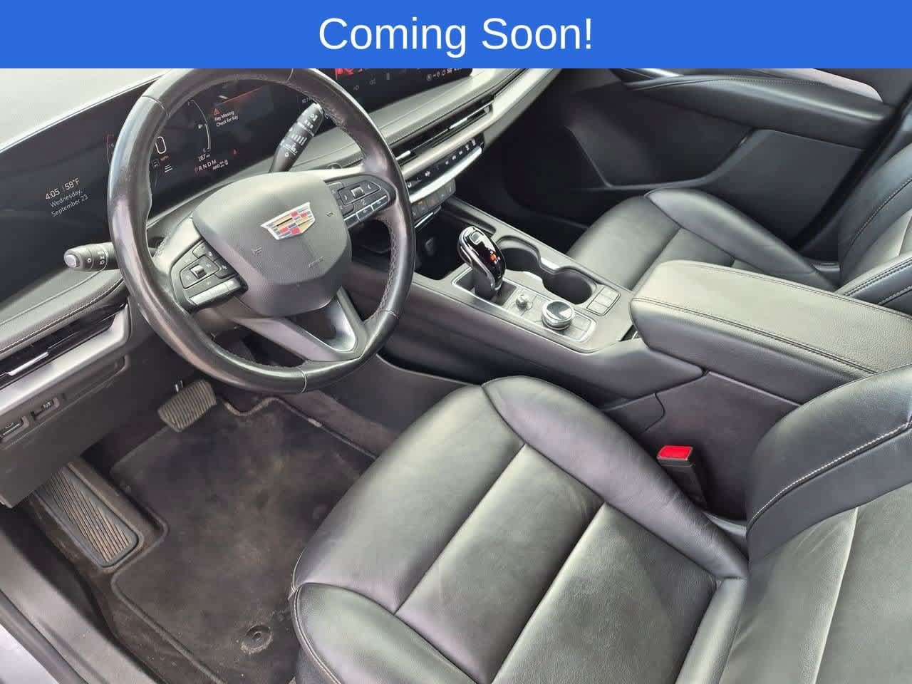 Used 2024 Cadillac XT4 Premium Luxury w/ Cold Weather Package AWD/4WD image 2