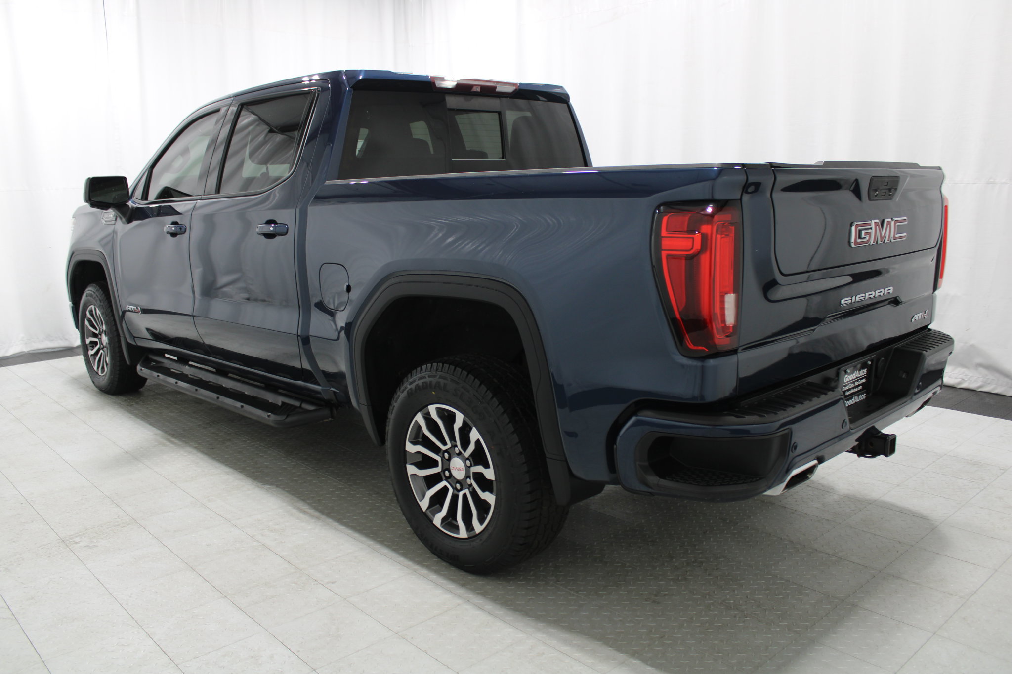 Used 2019 GMC Sierra 1500 AT4 w/ AT4 Premium Package AWD/4WD image 7