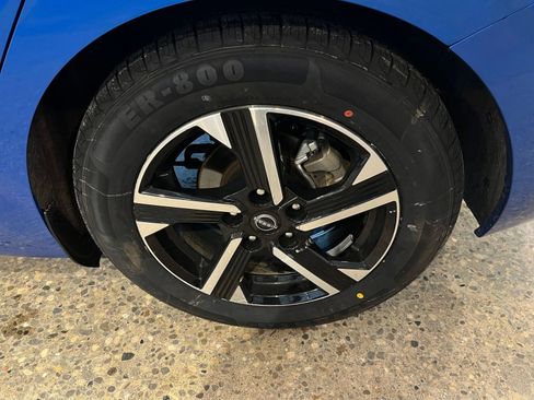 Used 2025 Nissan Sentra SV image 30