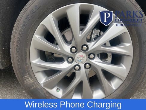 Used 2025 Buick Enclave Preferred image 10