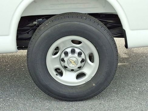 New 2025 Chevrolet Express 3500 WT Van w/ Driver Convenience Package image 7