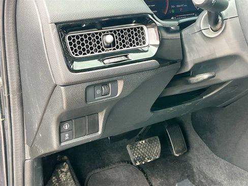 Used 2022 Honda Civic EX image 10