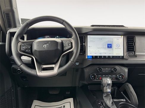 New 2025 Ford Bronco Badlands w/ Sasquatch Package image 12