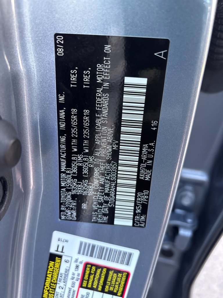 Used 2020 Toyota Highlander XLE FWD image 22