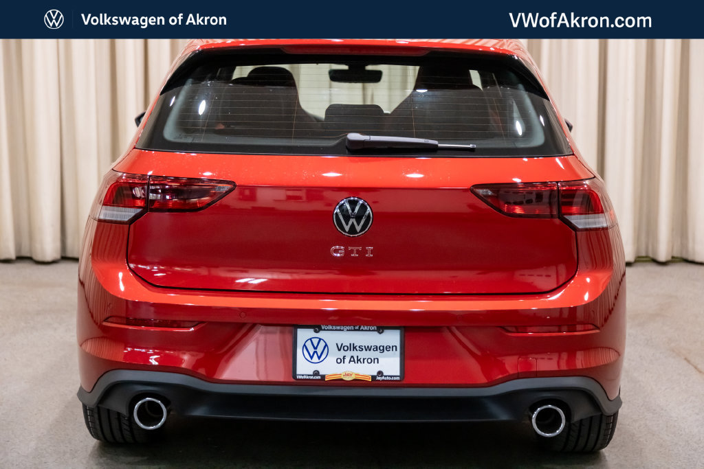 New 2026 Volkswagen GTI SE FWD image 4