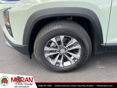 Certified 2025 Chevrolet Equinox LT w/ Safety and Technology Package AWD/4WD image 10