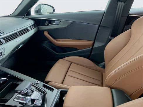 Used 2023 Audi A4 2.0T Premium w/ Convenience Package image 23